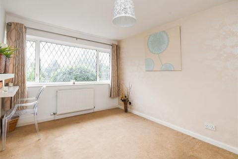 27 Bull Meadow Lane, Wombourne, Wolverhampton, WV5 9DE