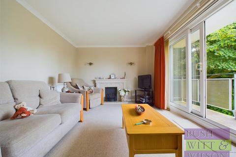 2 bedroom flat for sale, Linton Road, Hastings