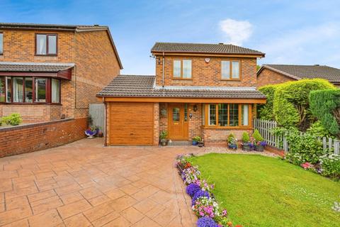 3 bedroom detached house for sale, Mossdale, Wilnecote, Tamworth