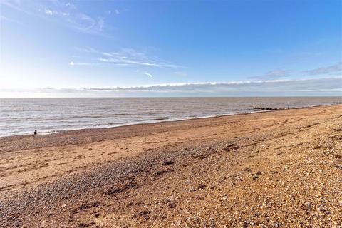 1 bedroom flat for sale, Marine Parade, Worthing