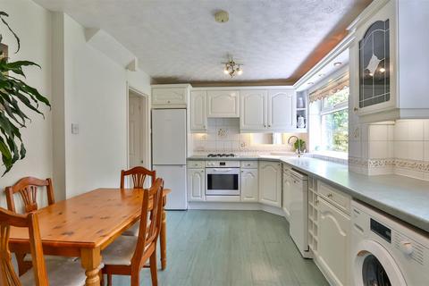 4 bedroom house for sale, Broadwater Avenue, Poole