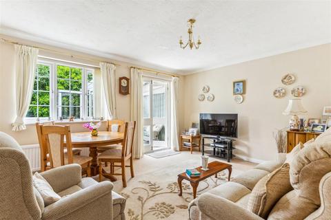 66 Chalkdown, Stevenage, SG2 7BG