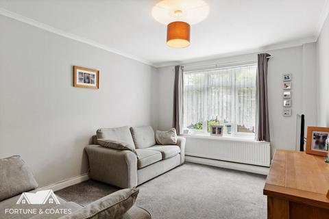 79 Hull Grove, Harlow, CM19 5RR