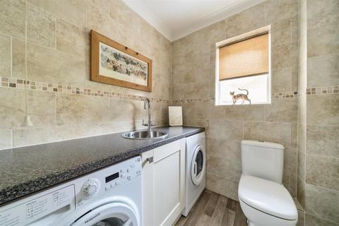 3 Cherrylands Close, Fernhurst, Haslemere, GU27 3PH
