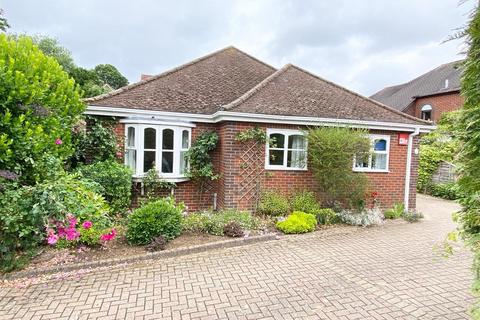 3 Cherrylands Close, Fernhurst, Haslemere, GU27 3PH