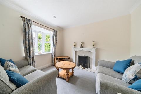 3 Cherrylands Close, Fernhurst, Haslemere, GU27 3PH