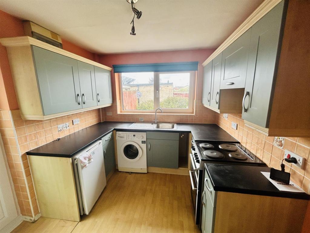 Kipling Walk, Eastbourne BN23 2 bed bungalow for sale £279,950
