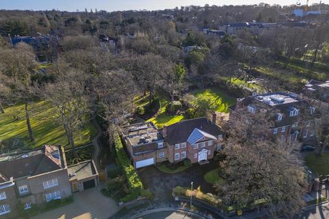 33 Winnington Road, London, N2 0TR