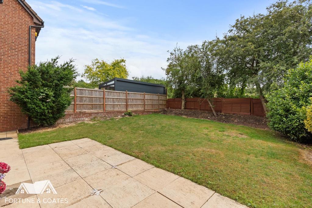 Garden 1 7 hawth.jpg
