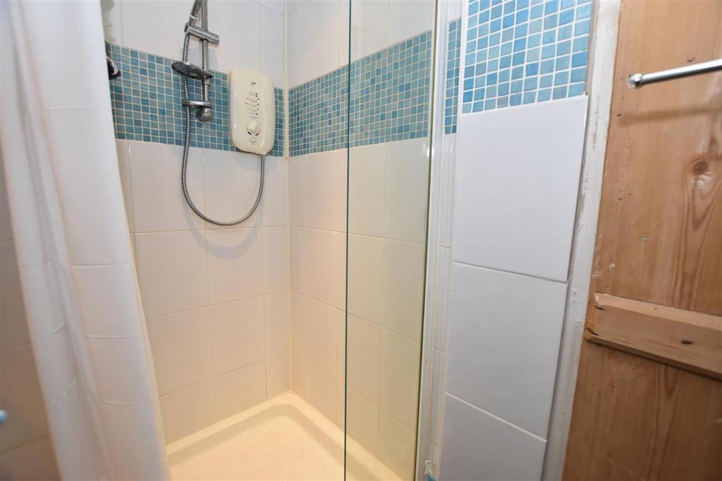 Shower off  Bedroom One.JPG