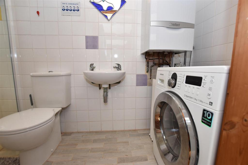 Shower Room - Utility Area.JPG