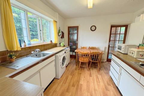 120 Ashbourne Road, Leek, ST13 5BA