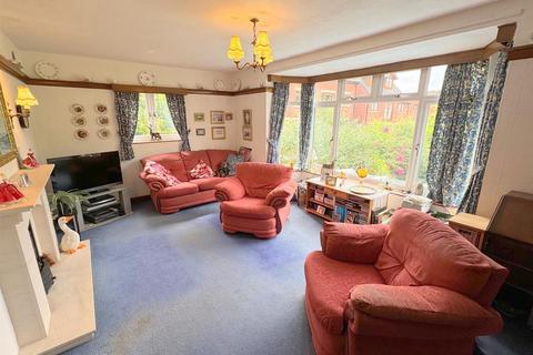 120 Ashbourne Road, Leek, ST13 5BA