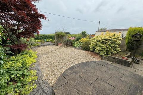 25 Heath Avenue, Werrington, Stoke-on-trent, ST9 0HT