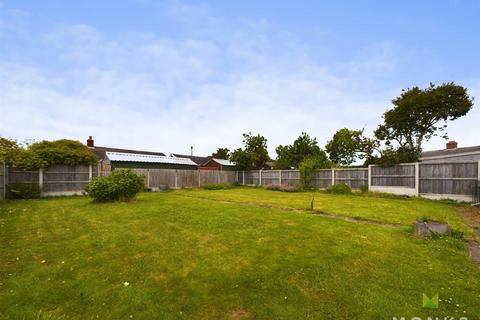 3 bedroom semi-detached bungalow for sale, 22 Hazlitt Place, Wem