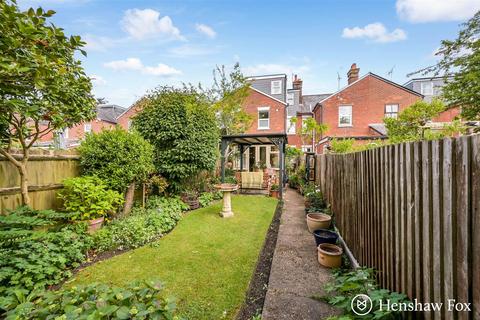 4 bedroom terraced house for sale, Romsey Town Centre, Hampshire