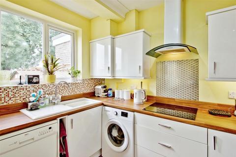 3 bedroom terraced house for sale, Flemming Crescent, Leigh-On-Sea SS9