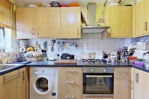 118a Rectory Lane, London, SW17 9PX