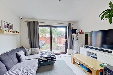118a Rectory Lane, London, SW17 9PX