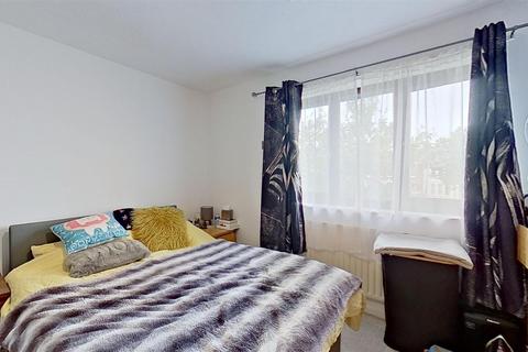 118a Rectory Lane, London, SW17 9PX
