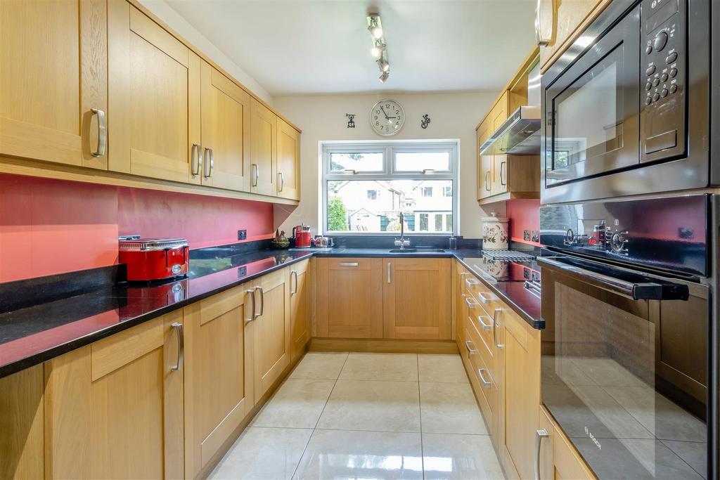 8603986-interior23.jpg