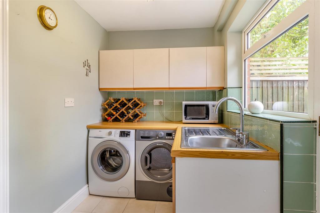 8603986-interior25.jpg