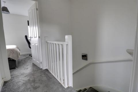 49 Barn Field Way, Alsager, Stoke-on-trent, ST7 2GZ
