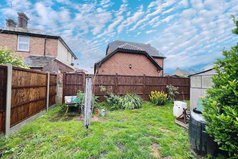 2 bedroom semi-detached house for sale, Glover Road, Willesborough