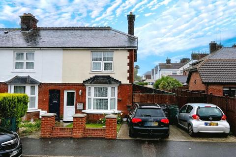 2 bedroom end of terrace house for sale, Glover Road, Willesborough