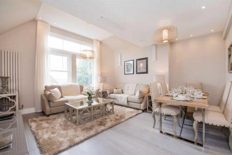 4 bedroom apartment to rent, Fitzjohns Avenue, Hampstead, London