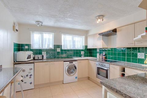 3 bedroom semi-detached house for sale, Shalcross Drive, Cheshunt