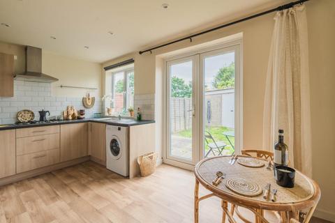83 Bryant Gardens, Clevedon, BS21 5HG
