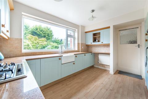 3 bedroom semi-detached house for sale, Newlands Avenue, Melton Park, NE3