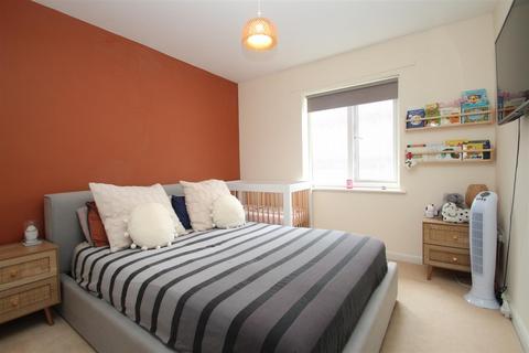 2 bedroom flat to rent, Selden Hill, Hemel Hempstead
