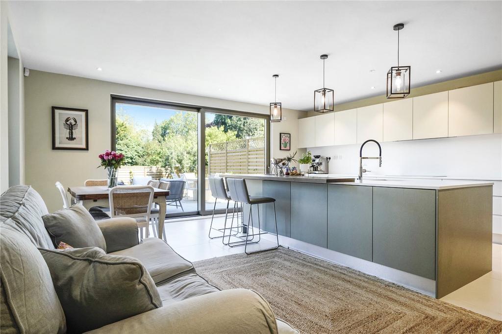 Kitchen/Dining