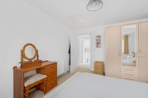 2 bedroom flat for sale, Claremont Road, Seaford BN25