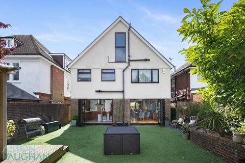 undefined, Brighton, East Sussex BN1