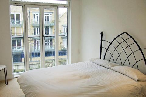 3 bedroom apartment for sale, Three Colt Street, London E14