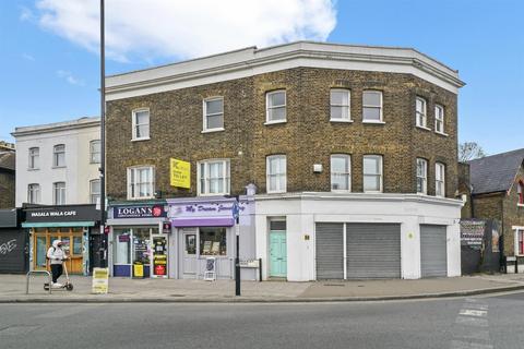 Retail property (high street) to rent, Brockley Cross, London SE4