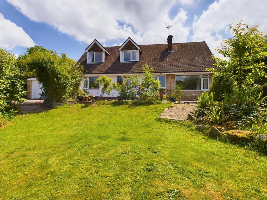 Cradley, Malvern 3 bed detached house - £600,000