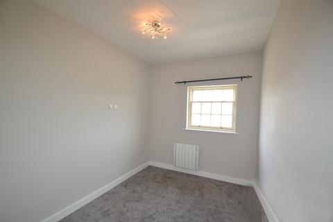 2 bedroom flat to rent, Granby House, Bawtry DN10