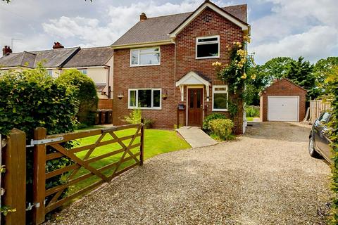 3 bedroom detached house for sale, Worcester Road, Hanley Swan,