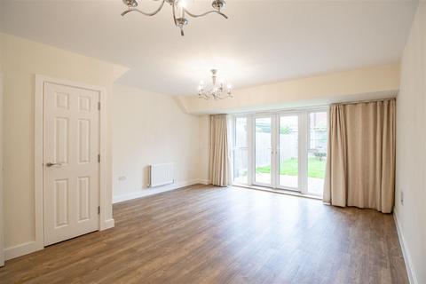 3 bedroom semi-detached house for sale, Renfields, Haywards Heath