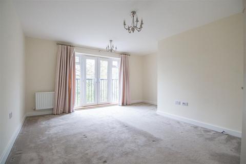 110 Renfields, Haywards Heath, RH16 4UG