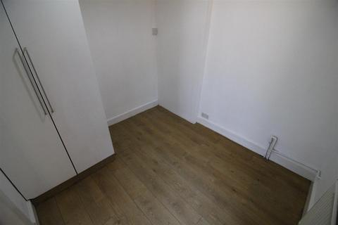 Studio to rent, West Drayton Road, Uxbridge