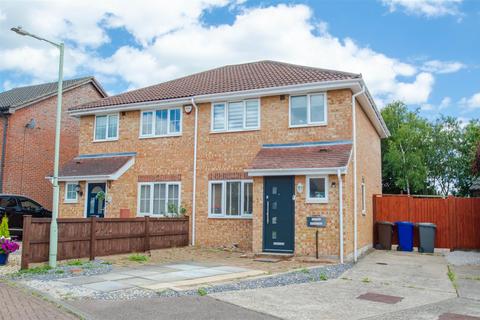 3 bedroom semi-detached house for sale, Stockley Close, Haverhill CB9