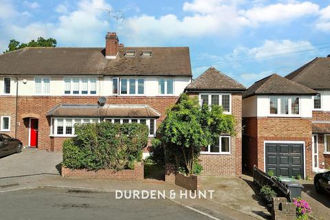 5 bedroom semi-detached house for sale, The Greens Close, Loughton, IG10