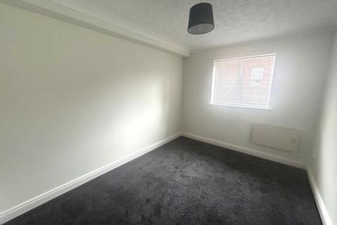 2 bedroom flat to rent, Hastings Road, Bexhill on Sea