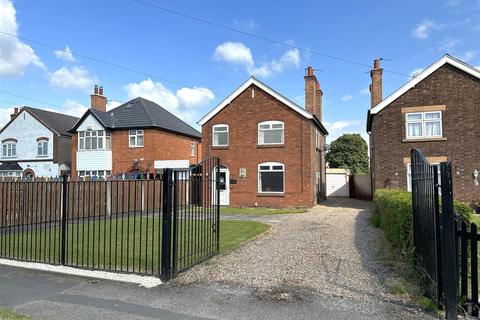 3 bedroom detached house for sale, Safe Harbour, Winthorpe Road, Newark