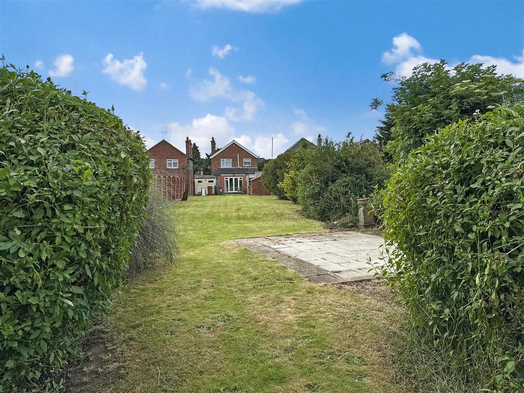 Large Garden &amp; Rear Aspect 121